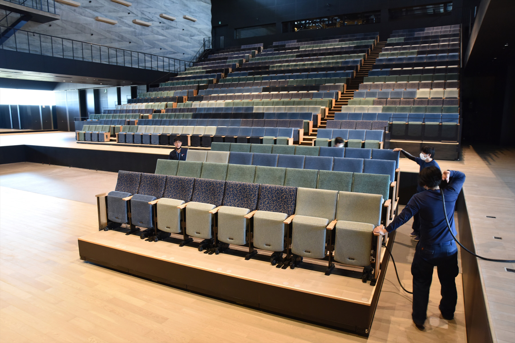 エアー浮上式客席ワゴン