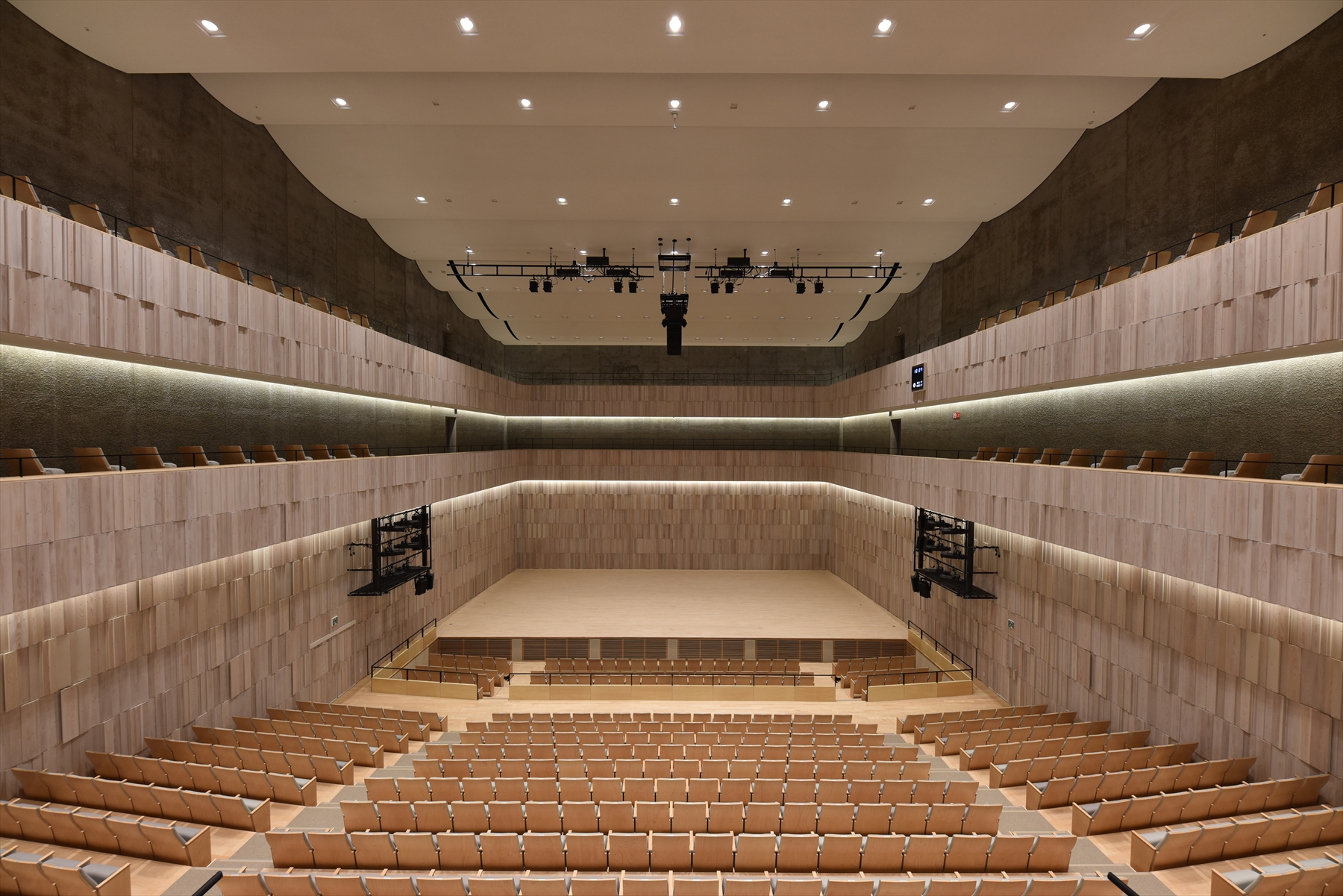 音響反射板形式