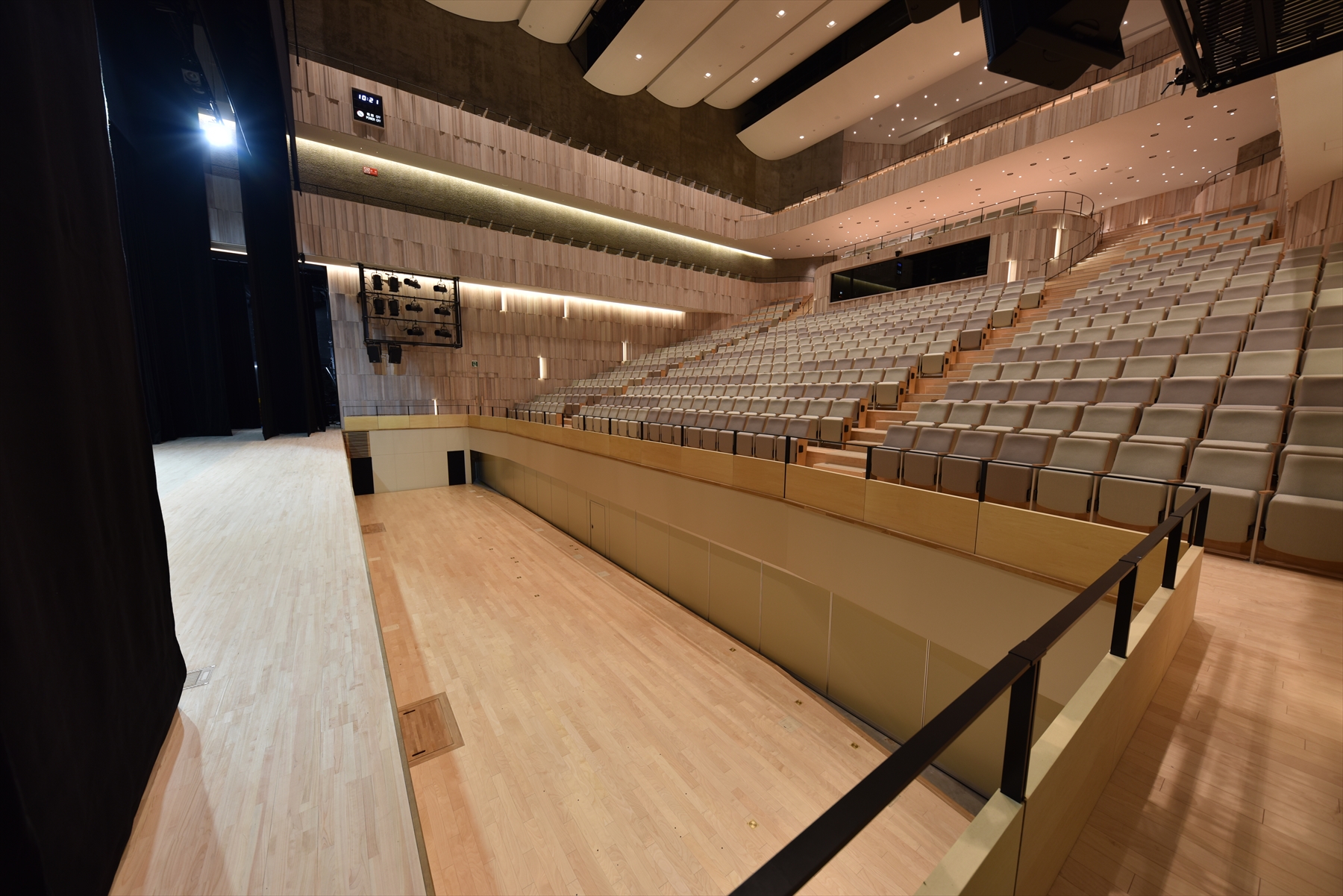 オーケストラ迫り