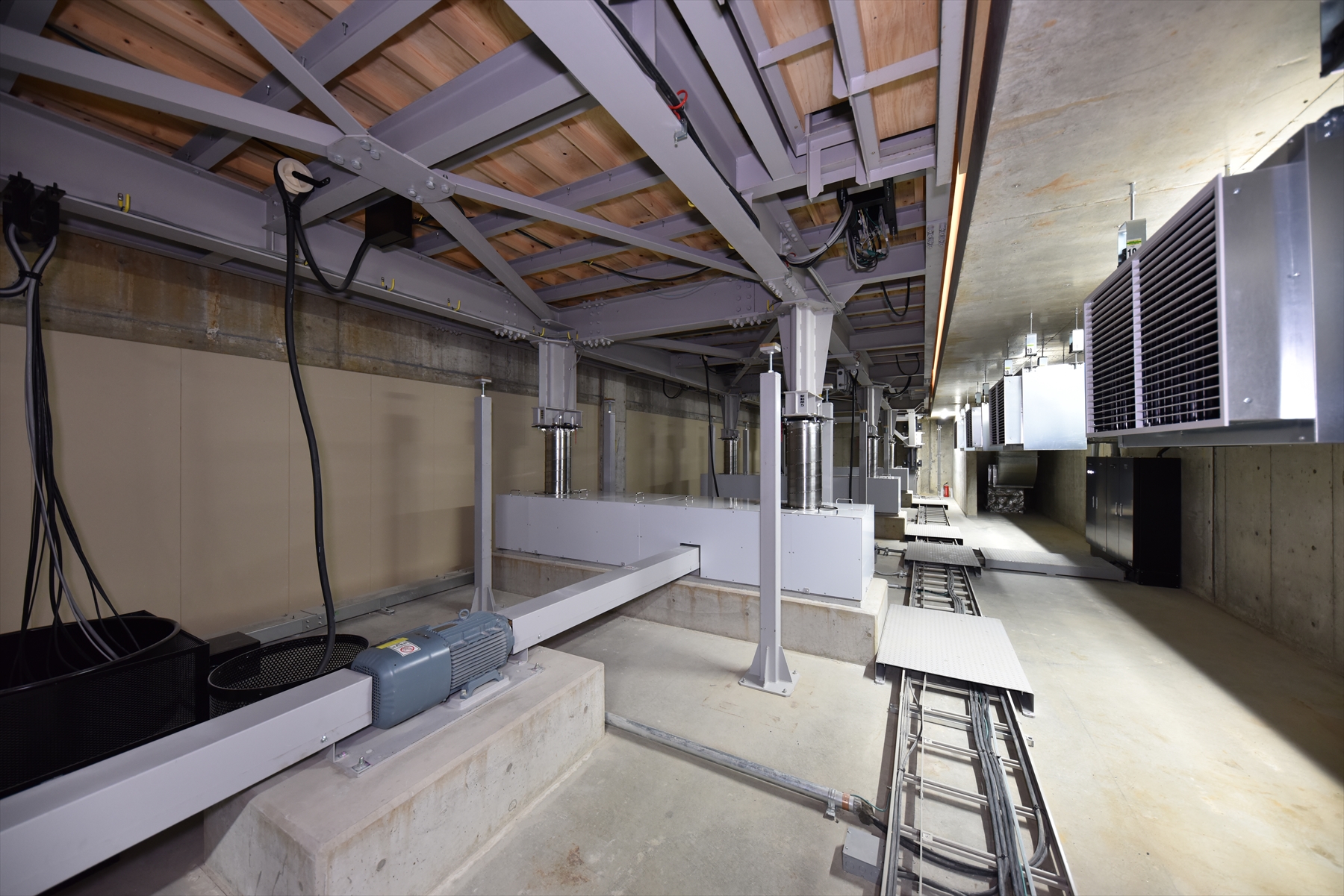 オーケストラ迫り駆動部