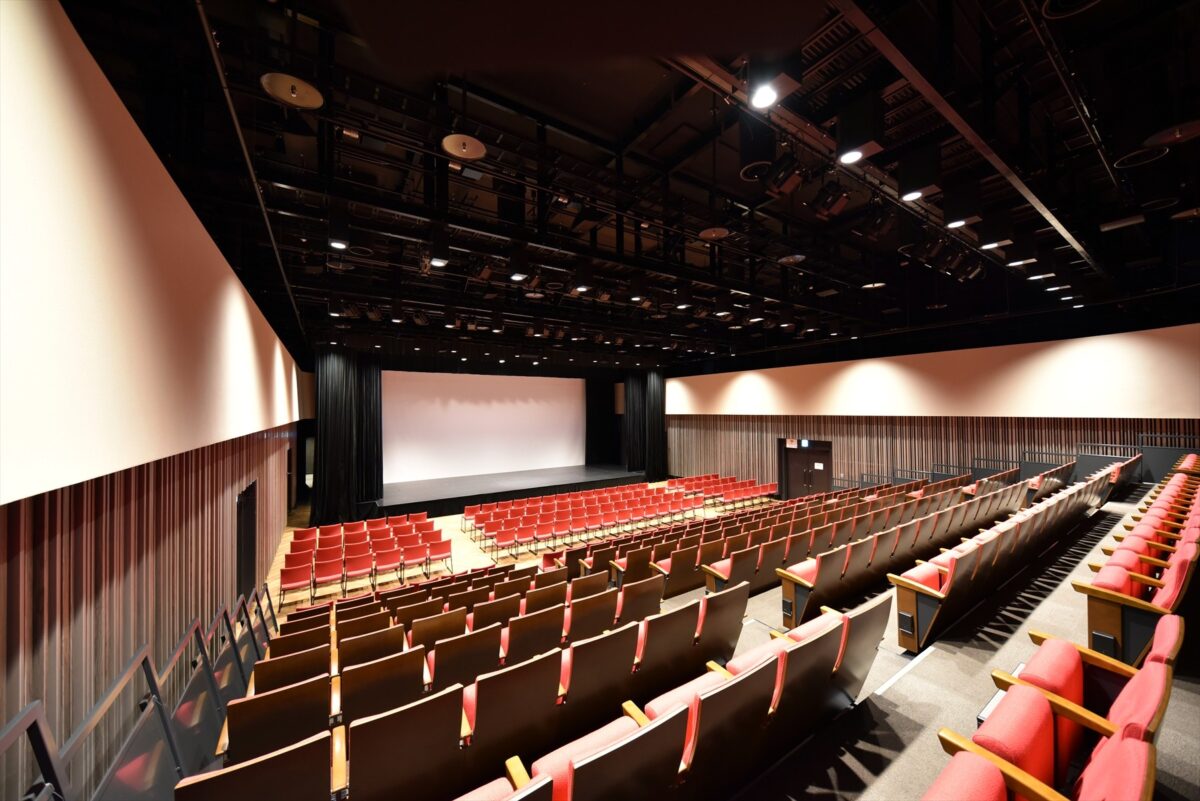 ライカ南国ホール